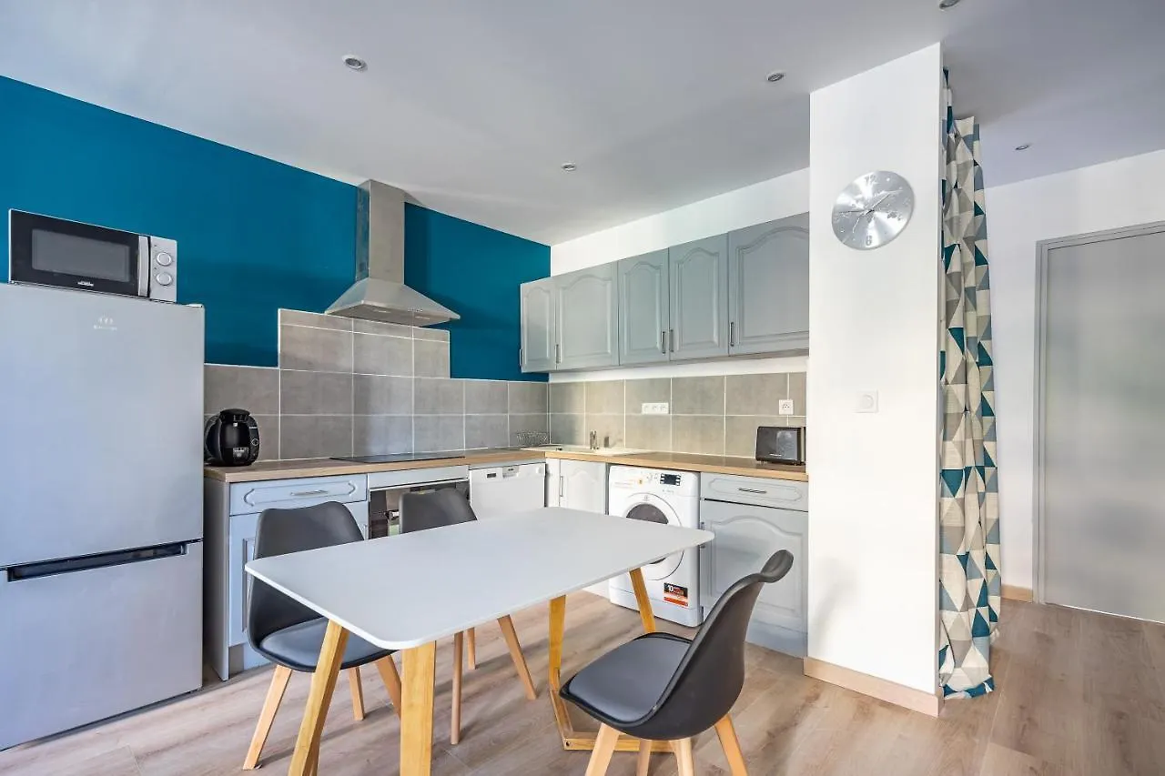 Blue Appartement Spacieux 3 Chambres Marseille 0*,  France